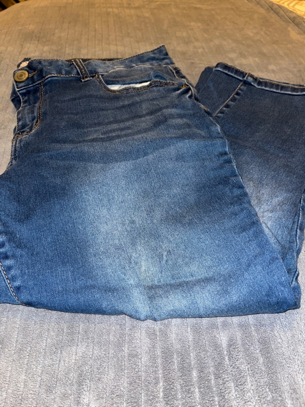 SO Women's Cropped Dark Blue Denim Ankle Jeans